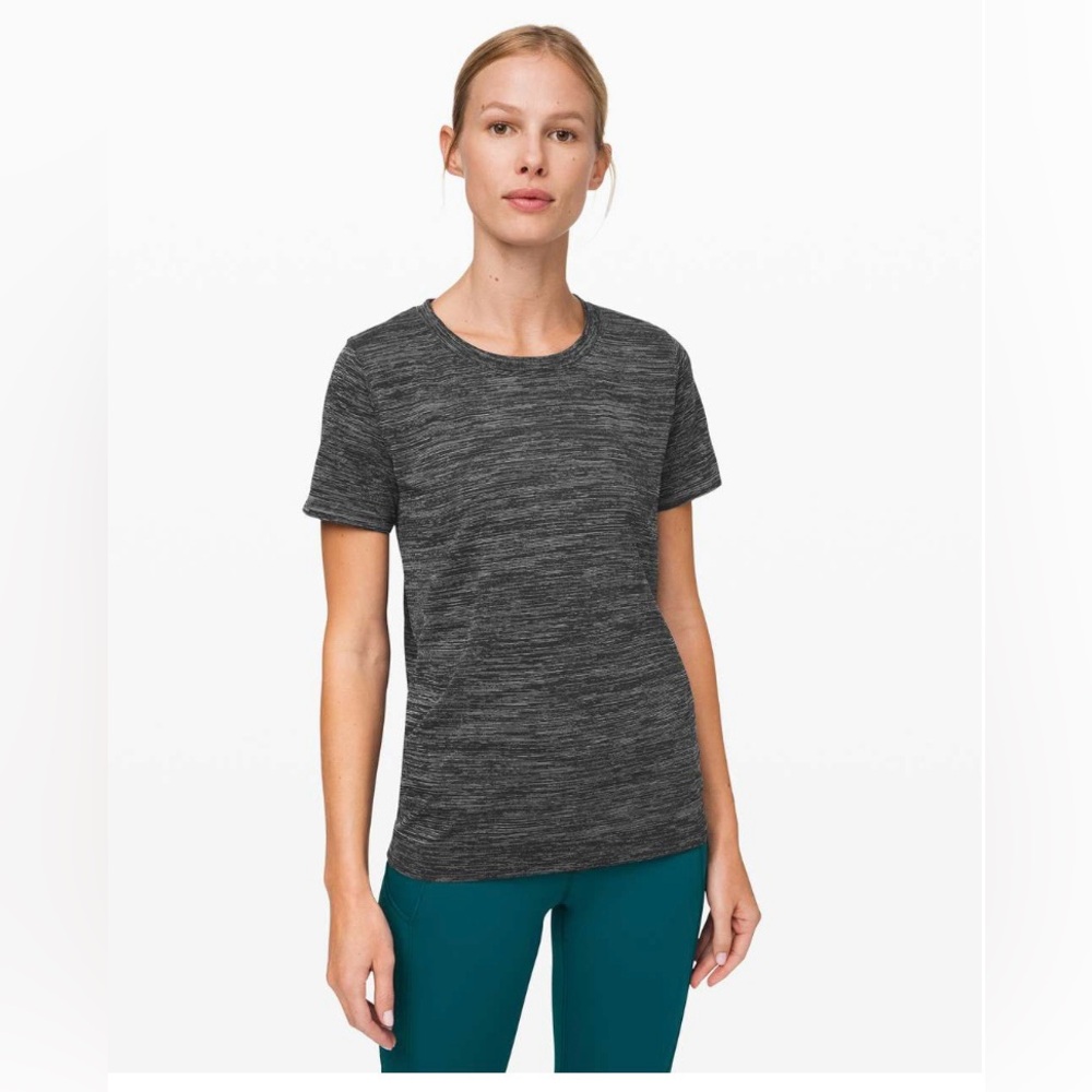 Lululemon Swiftly Relaxed Short Sleeve